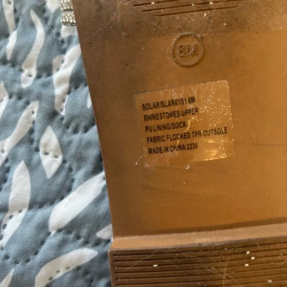 Steve Madden Silver Bling Sandals with Intricate Knotted Strap - Picture 5 of 7